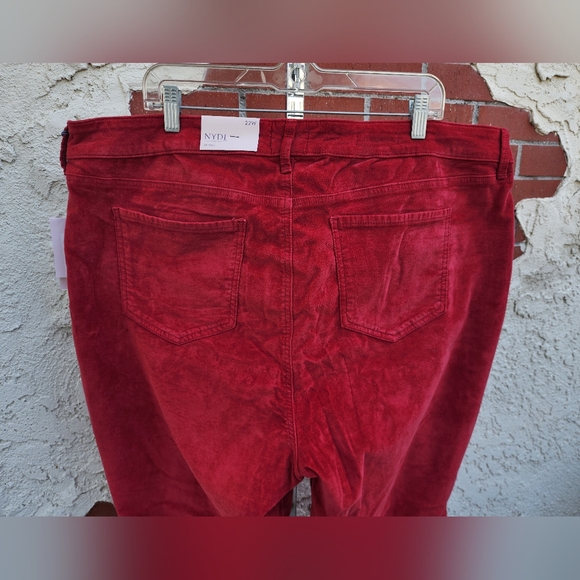 $125 New 22W NYDJ Ami skinny tummy control red velvet twist hem jeans pants - Picture 9 of 16